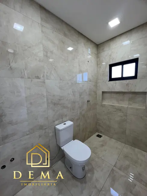 Casa com 2 quartos à venda, 110m2 em Jardim Concórdia, Toledo - PR - imagem 5 Foto 5 de Casa com 2 quartos à venda, 110m2 em Jardim Concórdia, Toledo - PR