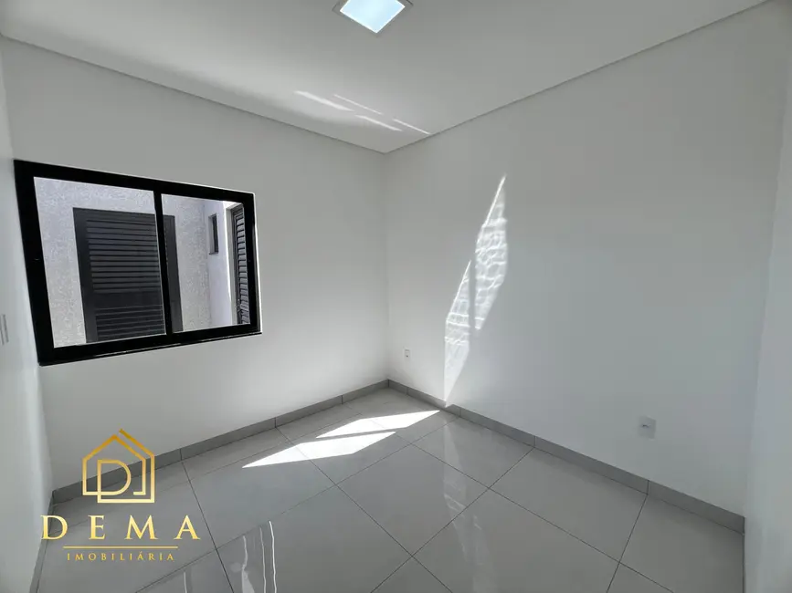 Casa com 2 quartos à venda, 110m2 em Jardim Concórdia, Toledo - PR - imagem 8 Foto 8 de Casa com 2 quartos à venda, 110m2 em Jardim Concórdia, Toledo - PR