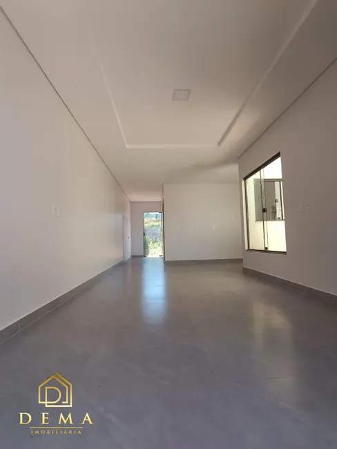 Foto 3 de Casa com 2 quartos à venda, 54m2 em Toledo - PR