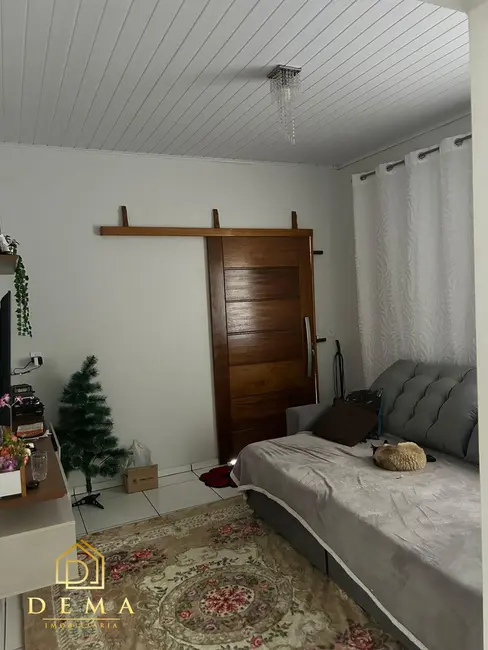 Foto 2 de Casa com 3 quartos à venda, 400m2 em Toledo - PR