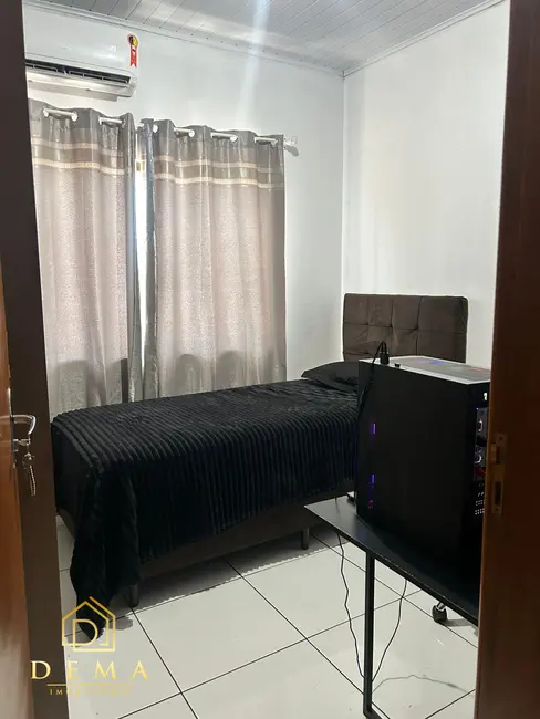 Foto 8 de Casa com 3 quartos à venda, 400m2 em Toledo - PR
