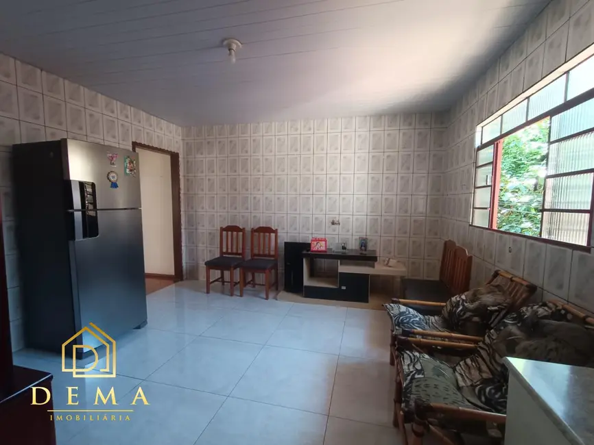 Casa com 3 quartos à venda, 120m2 em Jardim Panorama, Toledo - PR - imagem 6 Foto 6 de Casa com 3 quartos à venda, 120m2 em Jardim Panorama, Toledo - PR