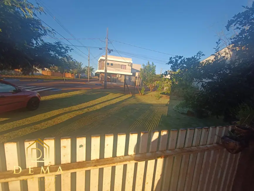 Foto 3 de Casa com 2 quartos à venda, 47m2 em Toledo - PR