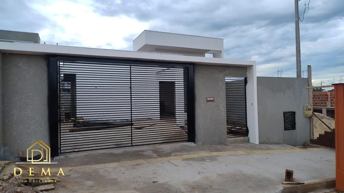 Casa com 1 quarto à venda, 60m2 em Jardim Coopagro, Toledo - PR - imagem 2 Foto 2 de Casa com 1 quarto à venda, 60m2 em Jardim Coopagro, Toledo - PR