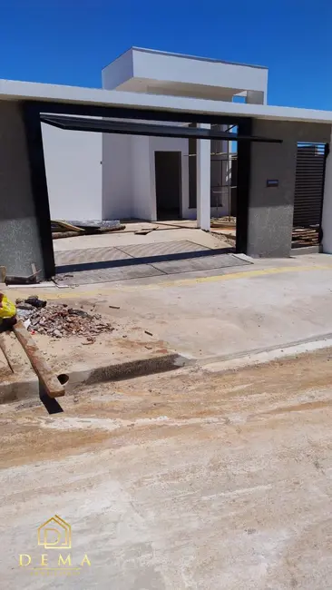 Casa com 1 quarto à venda, 60m2 em Jardim Coopagro, Toledo - PR - imagem 3 Foto 3 de Casa com 1 quarto à venda, 60m2 em Jardim Coopagro, Toledo - PR