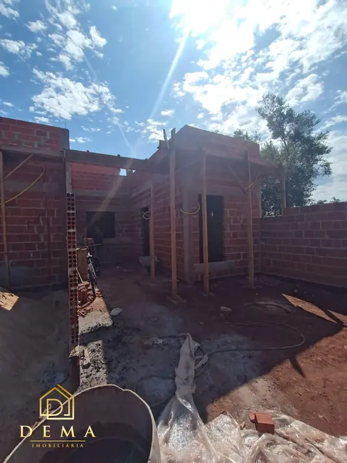 Foto 4 de Casa com 2 quartos à venda, 51m2 em Vila Pioneiro, Toledo - PR