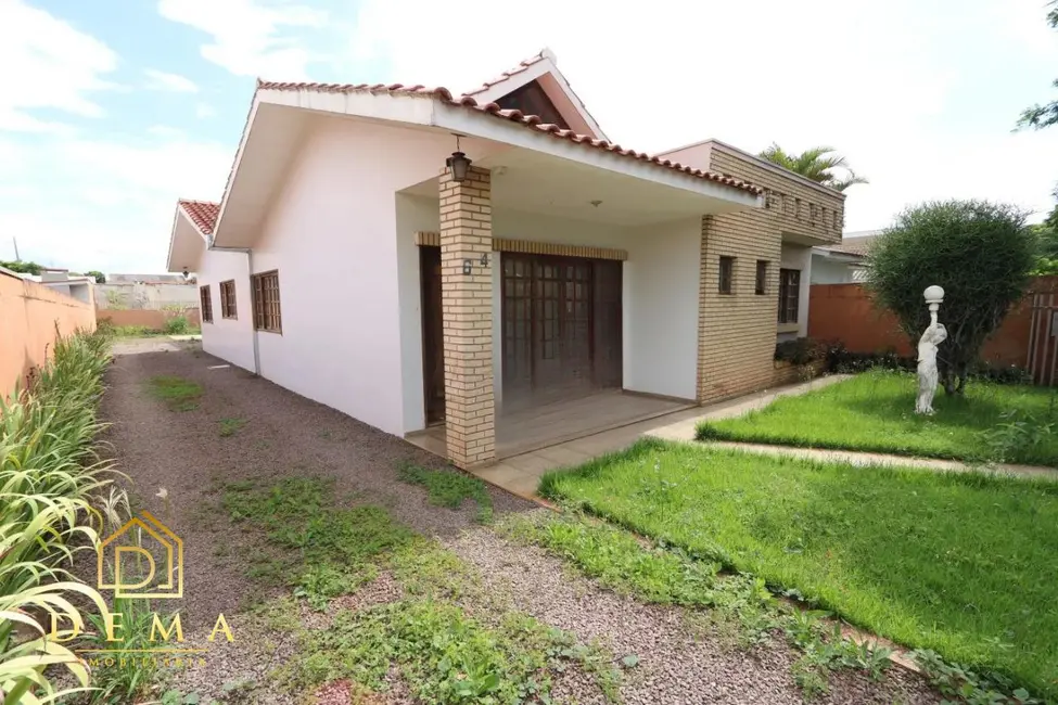 Casa com 2 quartos à venda, 261m2 em Jardim Porto Alegre, Toledo - PR - imagem 1 Foto 1 de Casa com 2 quartos à venda, 261m2 em Jardim Porto Alegre, Toledo - PR