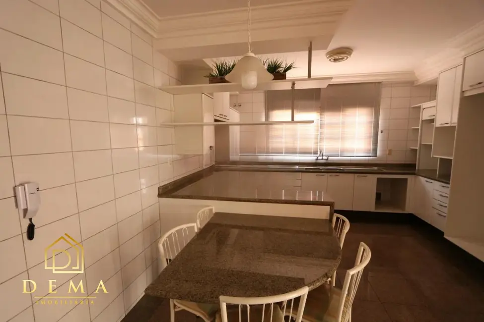 Casa com 2 quartos à venda, 261m2 em Jardim Porto Alegre, Toledo - PR - imagem 2 Foto 2 de Casa com 2 quartos à venda, 261m2 em Jardim Porto Alegre, Toledo - PR