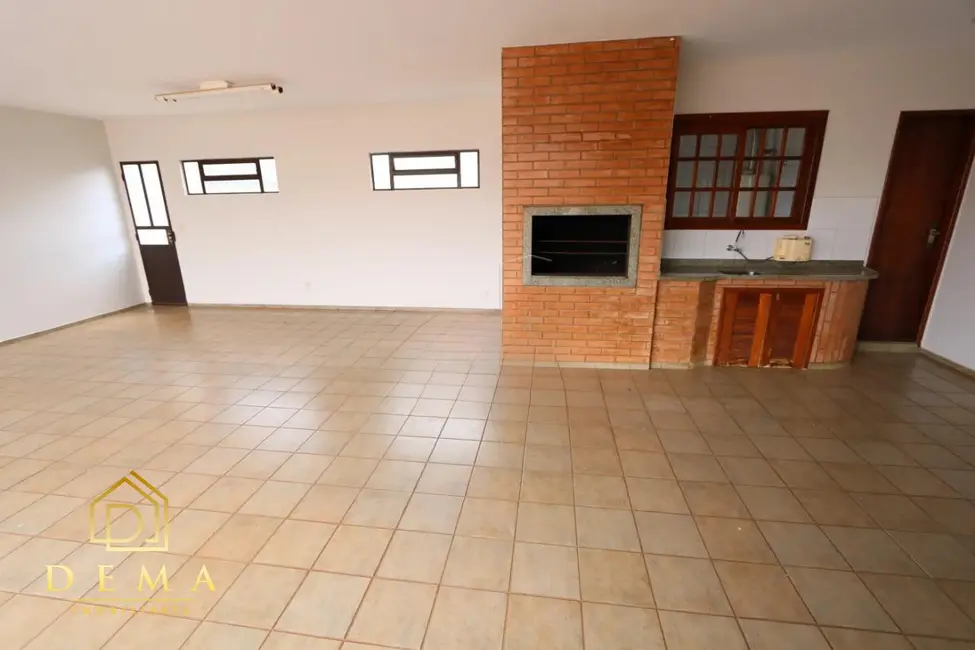 Casa com 2 quartos à venda, 261m2 em Jardim Porto Alegre, Toledo - PR - imagem 7 Foto 7 de Casa com 2 quartos à venda, 261m2 em Jardim Porto Alegre, Toledo - PR