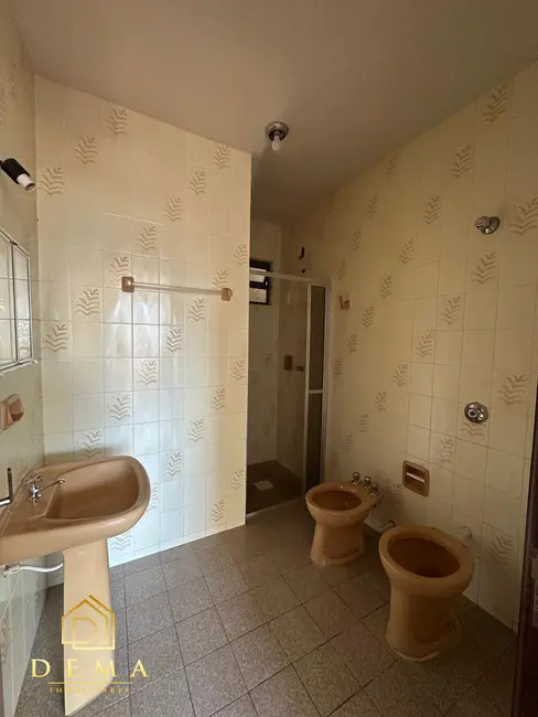 Apartamento com 2 quartos à venda, 122m2 em Centro, Toledo - PR - imagem 4 Foto 4 de Apartamento com 2 quartos à venda, 122m2 em Centro, Toledo - PR