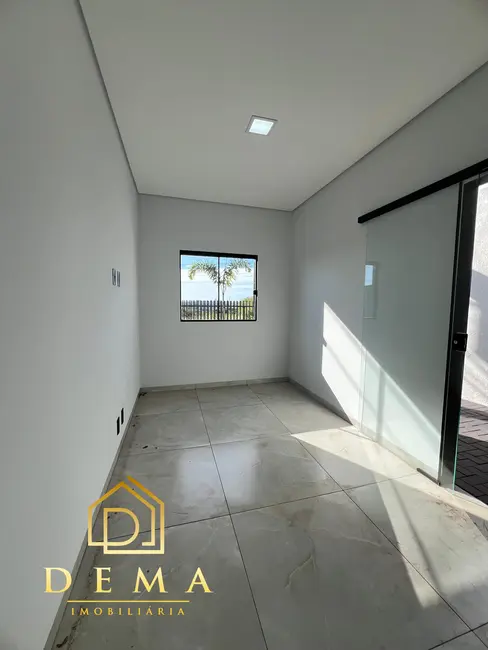 Casa com 3 quartos à venda, 68m2 em Pinheirinho, Toledo - PR - imagem 4 Foto 4 de Casa com 3 quartos à venda, 68m2 em Pinheirinho, Toledo - PR