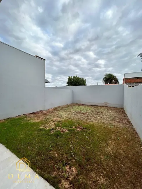 Foto 6 de Casa com 2 quartos à venda, 90m2 em Jardim Planalto, Toledo - PR