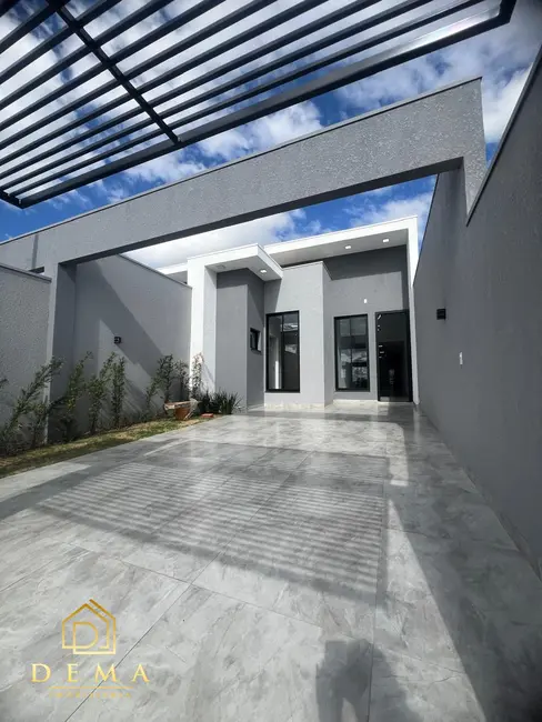 Casa com 2 quartos à venda, 103m2 em Vila Becker, Toledo - PR - imagem 3 Foto 3 de Casa com 2 quartos à venda, 103m2 em Vila Becker, Toledo - PR