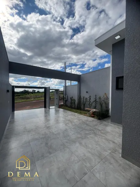 Casa com 2 quartos à venda, 103m2 em Vila Becker, Toledo - PR - imagem 5 Foto 5 de Casa com 2 quartos à venda, 103m2 em Vila Becker, Toledo - PR