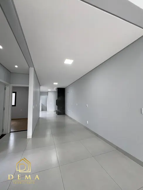 Casa com 2 quartos à venda, 103m2 em Vila Becker, Toledo - PR - imagem 7 Foto 7 de Casa com 2 quartos à venda, 103m2 em Vila Becker, Toledo - PR