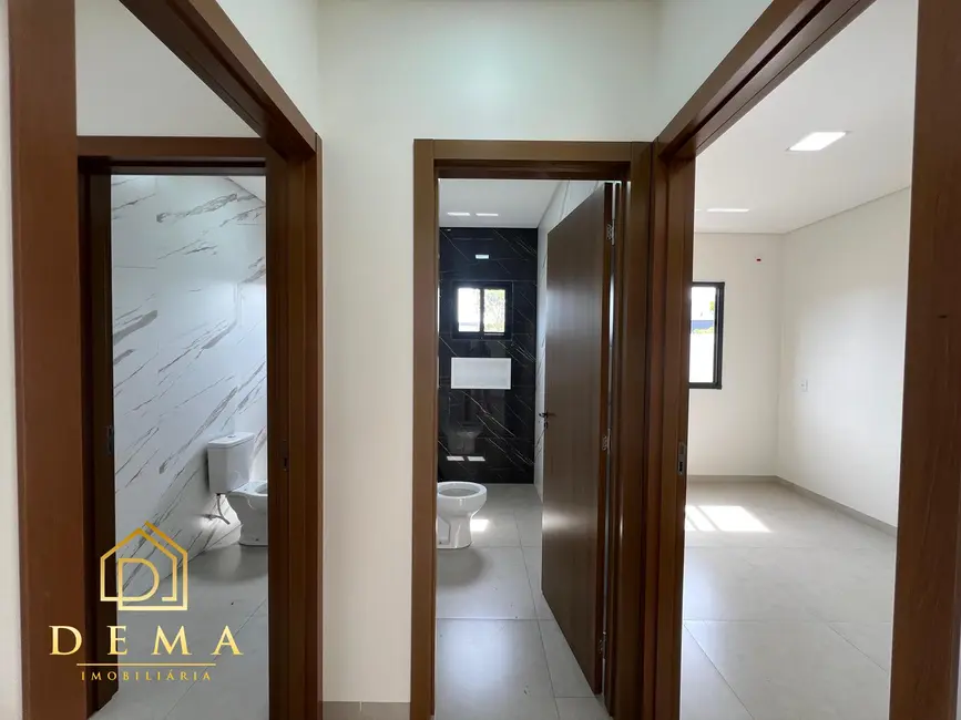 Casa com 1 quarto à venda, 71m2 em Jardim Coopagro, Toledo - PR - imagem 6 Foto 6 de Casa com 1 quarto à venda, 71m2 em Jardim Coopagro, Toledo - PR