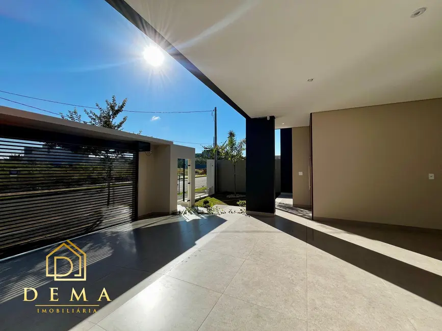 Casa com 1 quarto à venda, 171m2 em Vila Industrial, Toledo - PR - imagem 4 Foto 4 de Casa com 1 quarto à venda, 171m2 em Vila Industrial, Toledo - PR