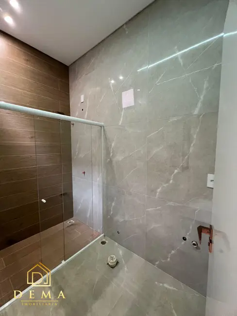 Foto 8 de Casa com 3 quartos à venda, 225m2 em Vila Industrial, Toledo - PR