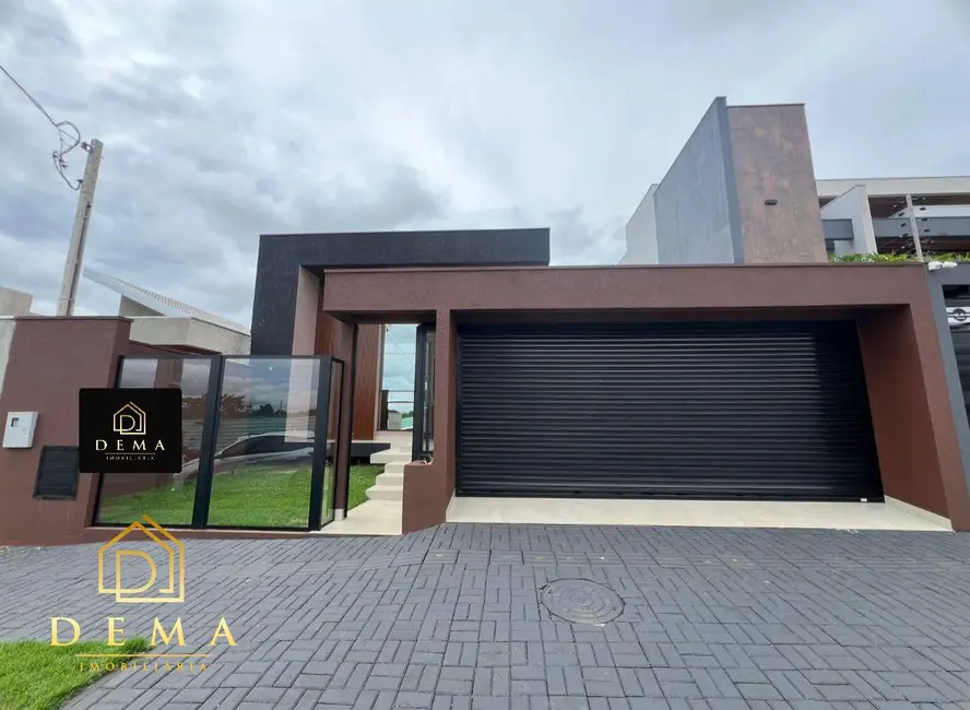 Foto 2 de Casa com 3 quartos à venda, 225m2 em Vila Industrial, Toledo - PR