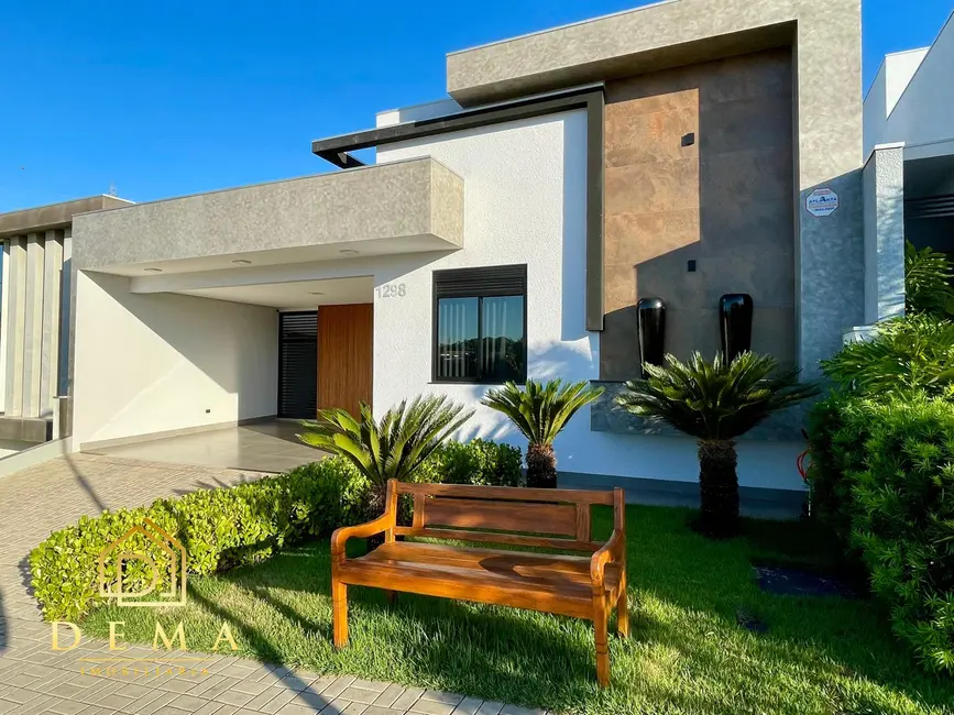 Foto 1 de Casa à venda, 154m2 em Umuarama - PR