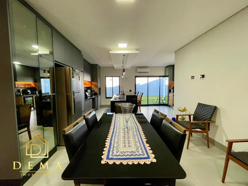 Foto 6 de Casa à venda, 154m2 em Umuarama - PR