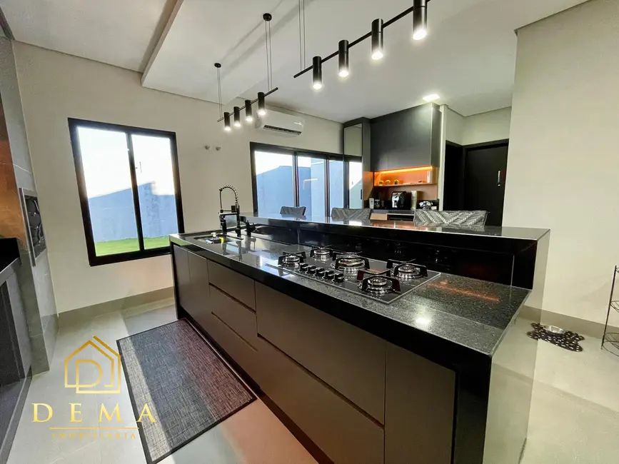 Foto 9 de Casa à venda, 154m2 em Umuarama - PR