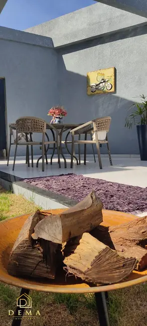 Foto 3 de Sobrado com 2 quartos à venda em Vila Industrial, Toledo - PR