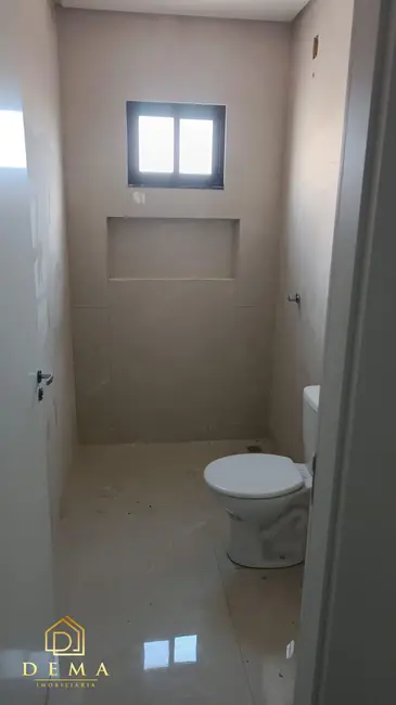 Foto 8 de Casa à venda em Jardim Coopagro, Toledo - PR