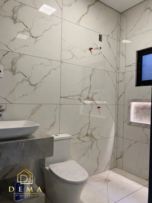 Foto 7 de Casa à venda em Jardim Coopagro, Toledo - PR