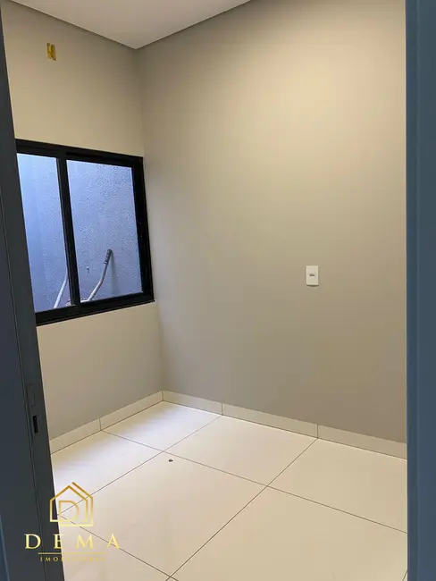 Foto 12 de Casa à venda em Jardim Coopagro, Toledo - PR