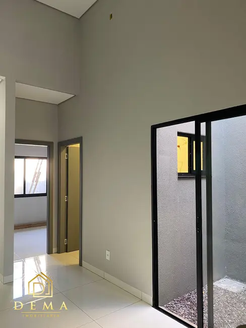 Foto 11 de Casa à venda em Jardim Coopagro, Toledo - PR