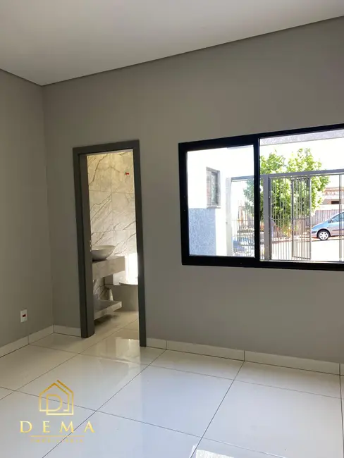 Foto 13 de Casa à venda em Jardim Coopagro, Toledo - PR