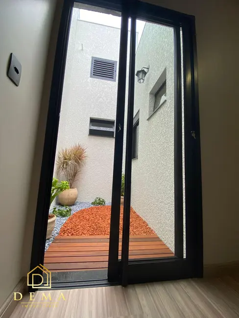 Foto 9 de Casa à venda em Vila Industrial, Toledo - PR