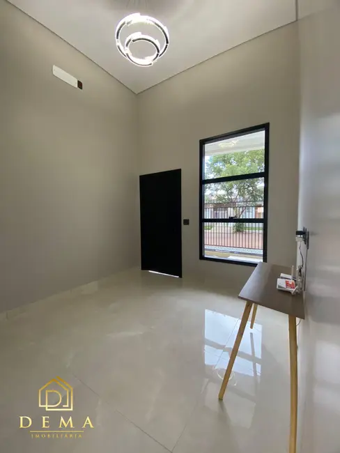 Foto 5 de Casa à venda em Vila Industrial, Toledo - PR