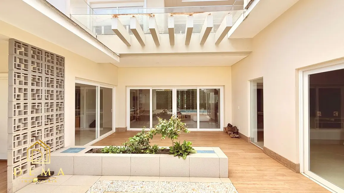 Foto 15 de Sobrado à venda em Jardim La Salle, Toledo - PR