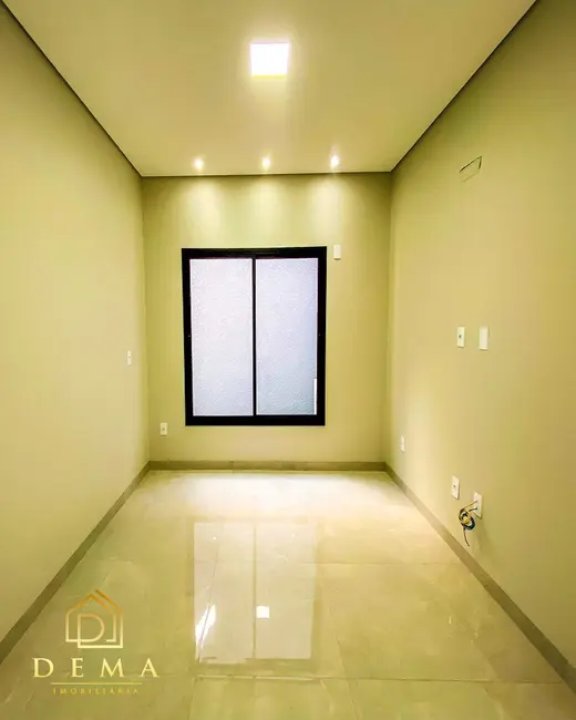 Foto 8 de Sobrado à venda em Toledo - PR