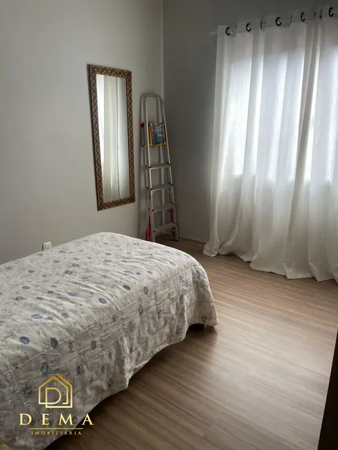 Foto 11 de Casa para alugar, 148m2 em Jardim Gisela, Toledo - PR