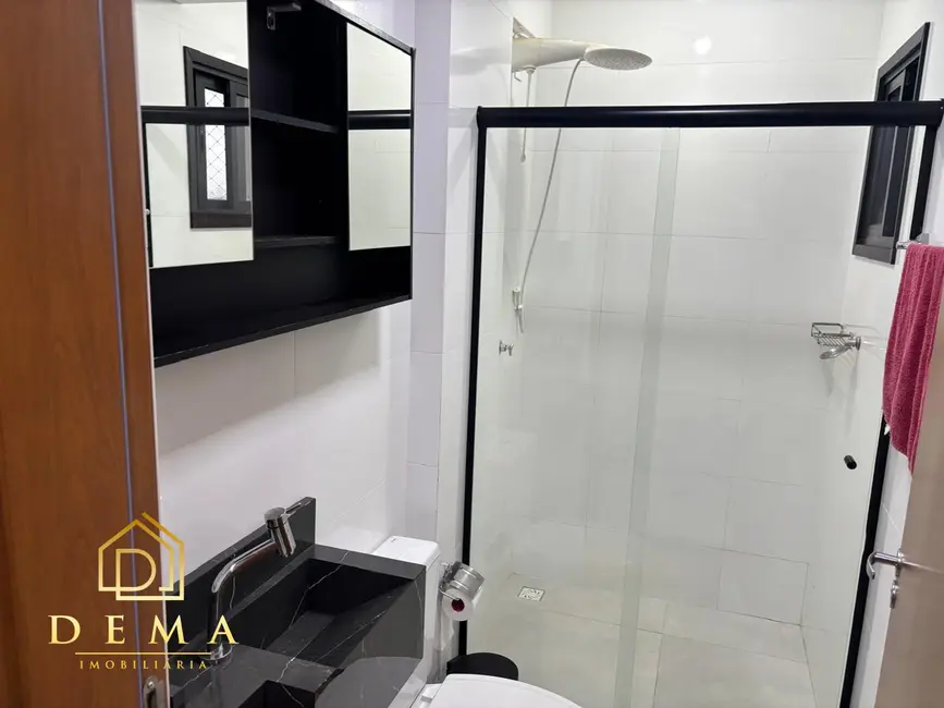 Apartamento à venda e para alugar em Jardim Pancera, Toledo - PR - imagem 9 Foto 9 de Apartamento à venda e para alugar em Jardim Pancera, Toledo - PR