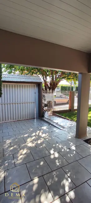 Foto 2 de Casa à venda e para alugar em Jardim Gisela, Toledo - PR
