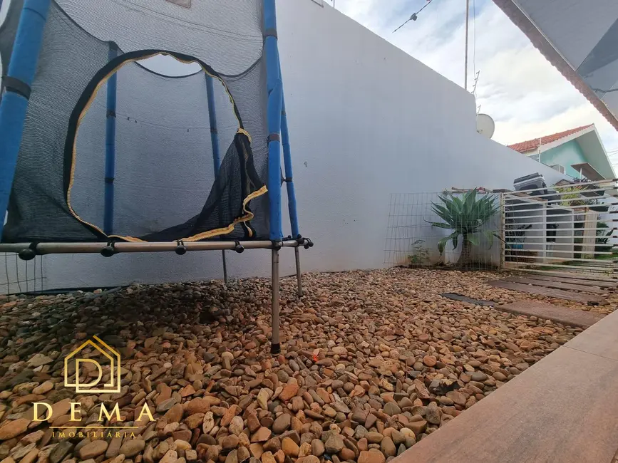 Foto 5 de Casa para alugar em Jardim Coopagro, Toledo - PR