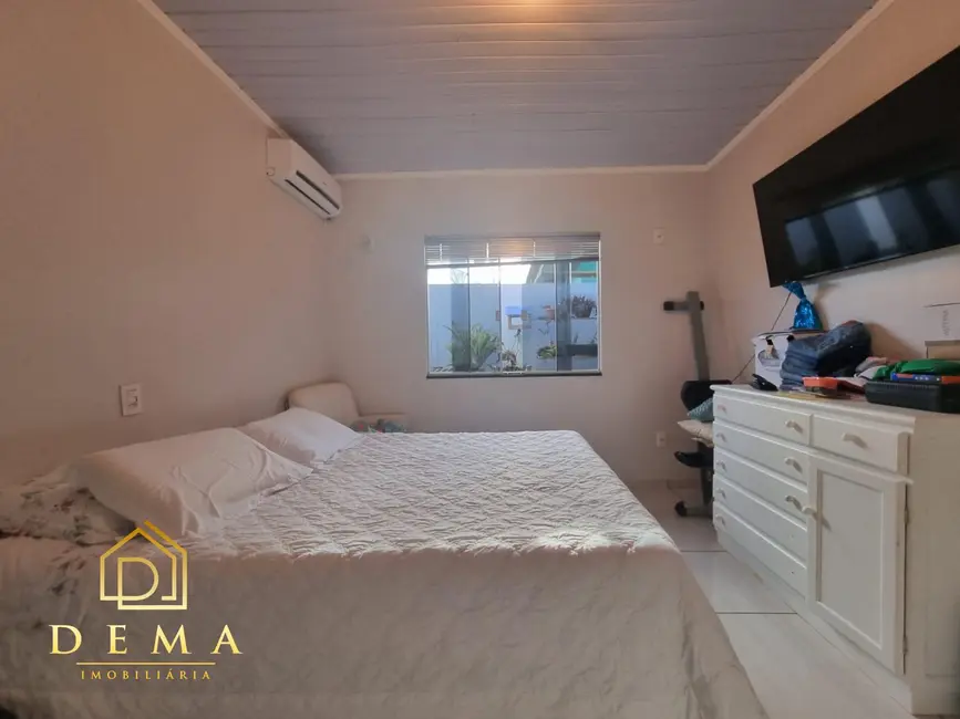 Foto 4 de Casa para alugar em Jardim Coopagro, Toledo - PR