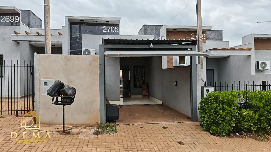 Foto 5 de Casa à venda em Jardim Coopagro, Toledo - PR
