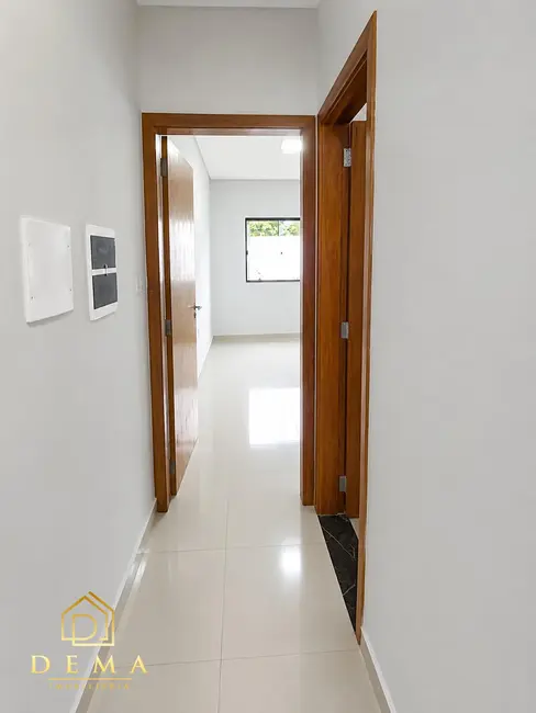 Foto 5 de Casa à venda em Jardim Coopagro, Toledo - PR