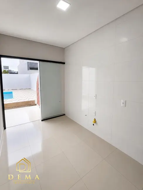 Foto 4 de Casa à venda em Jardim Coopagro, Toledo - PR