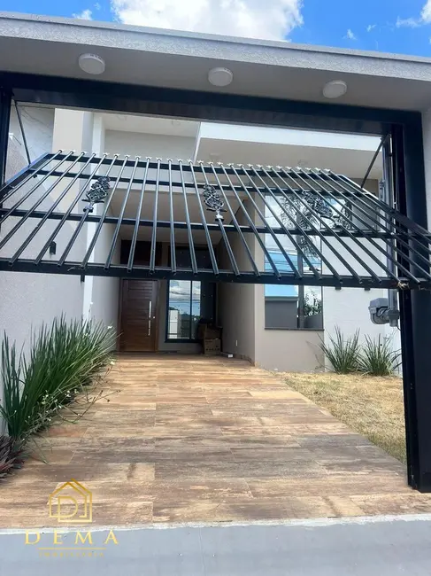 Foto 10 de Casa para alugar em Jardim Pancera, Toledo - PR