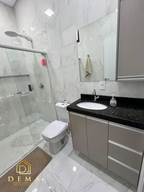 Foto 12 de Casa para alugar em Jardim Pancera, Toledo - PR