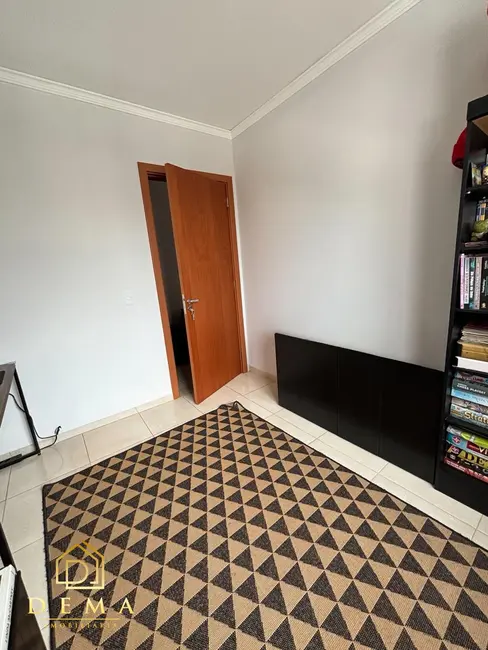 Foto 5 de Apartamento à venda em Jardim Gisela, Toledo - PR