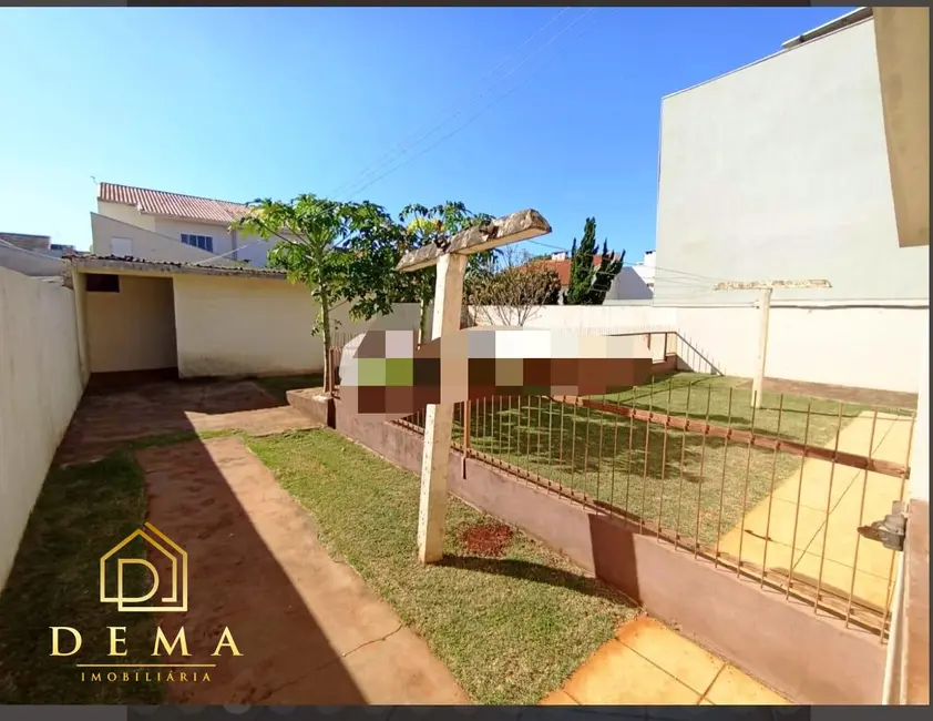 Foto 4 de Casa à venda em Jardim Gisela, Toledo - PR