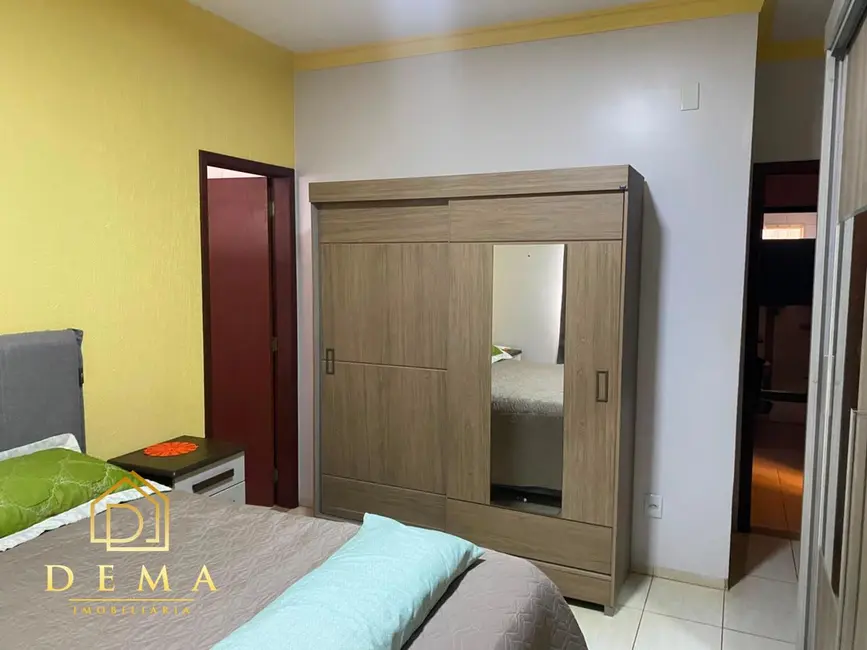 Foto 11 de Apartamento à venda em Jardim Gisela, Toledo - PR