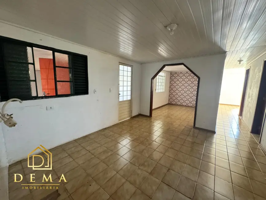 Foto 8 de Casa à venda em Vila Becker, Toledo - PR